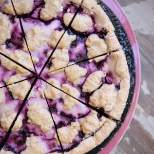 Blueberry Crumble, vegaaninen ja gluteeniton mustikkapiirakka